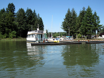 Fern Ridge Shores Marina